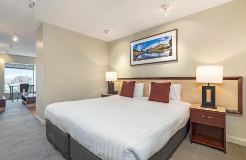 Hobart Central Business District Apartment | Mantra One Sandy Bay Road