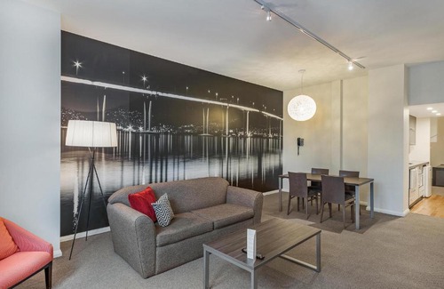 Hobart Central Business District Apartment | Mantra One Sandy Bay Road