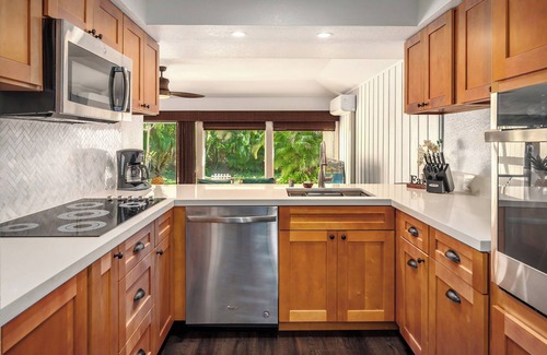 Poipu Condo | Manualoha 1102 Perfect AC throughout By Suite Paradise