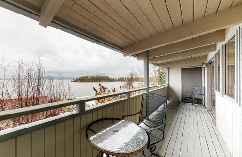 Polson Apartment | Many Springs Lakefront Condos