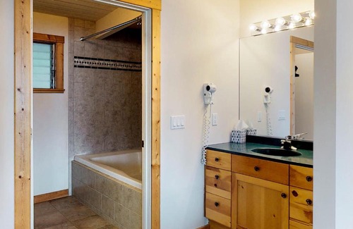 Polson Apartment | Many Springs Lakefront Condos