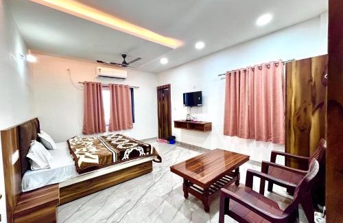 Orchha Hotel | Manya Palace