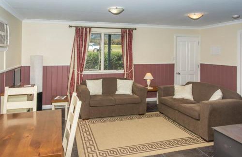 Porongurup Ski Chalet | Manyat Peak cottages Boobook