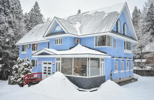 Iida Ski Chalet | Maple Chalet Hakuba