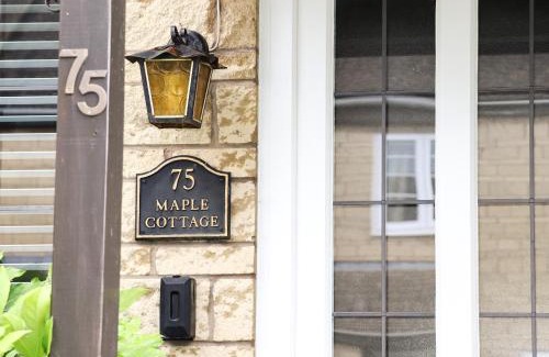 Broadway House | Maple Cottage