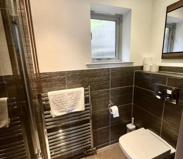 Pegsdon Ski Chalet | Maple, Country Chalet in Pegsdon