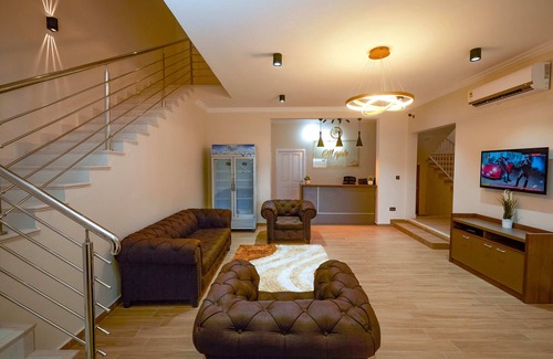 Accra Hotel | Maple Homes