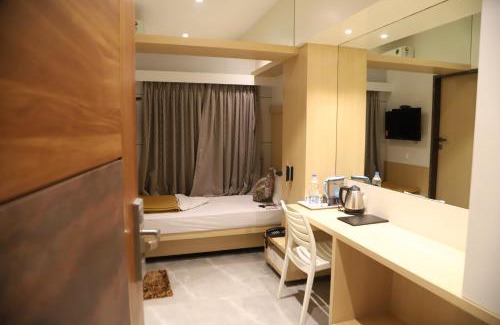 Thane West Hotel | Maple Inn