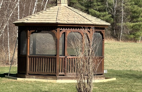 Williston North House | Maple Leaf Acres