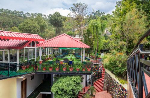 Shimla Resort | Maple Resort Chail