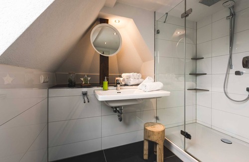 Baerenburg Apartment | Maple top - maple avenue