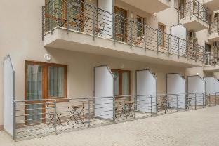 Corvin negyed Apartment | Maple Tree Budget Apartments