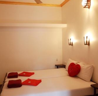 Mararikulam Bed & Breakfast | Maràri neena beach homestay