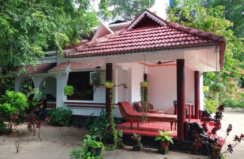 Mararikulam Bed & Breakfast | Maràri neena beach homestay