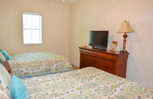 Ocean Drive Apartment | Mar Vista Grande 1102 condo