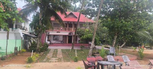 Mararikulam House | Marari Anna Beach Homestay