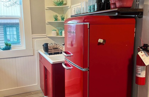 Seward Apartment | Marathon Historic Apartments-heart of Downtown - Charming 1 bedroom