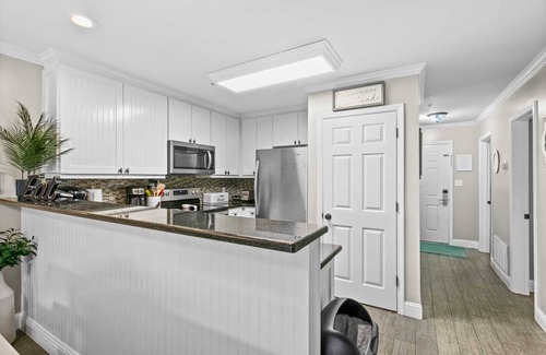 Miramar Beach Condo | Maravilla 1202 3/2 pet friendly second floor unit beach service