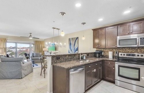 Miramar Beach Condo | Maravilla 1207 3/2 beach service pet friendly