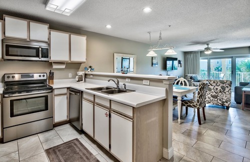 Miramar Beach Condo | Maravilla Resort Condo - Great View & Pet Friendly!