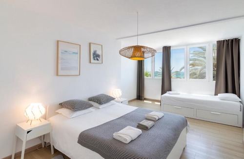 Marbella City Centre Apartment | Marbella Beach and Sea view apartment