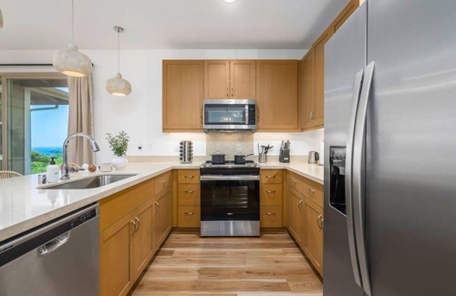 Makaha Valley House | @ Marbella Lane - 4BR w/Splendid MT + Ocean Views