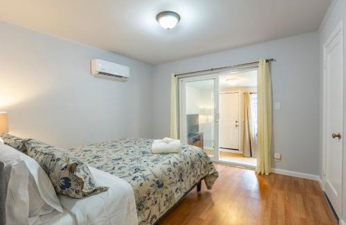 Redwood City House | @ Marbella Lane 5BR House in Downtown Redwood City