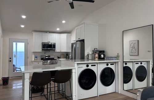 Compton House | @ Marbella Lane - Cityside Haven w/Touch of Charm