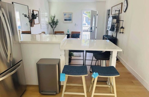 Compton House | @ Marbella Lane - Cityside Haven w/Touch of Charm