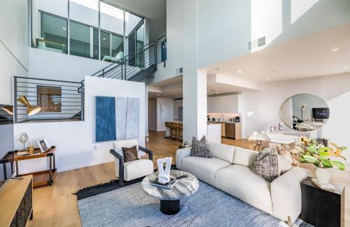 Waterfront Apartment | @ Marbella Lane - Luxurious 3BR Penthouse