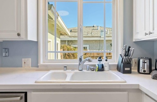 Redwood City House | @ Marbella Lane - Modern and Sleek Home in Redwood