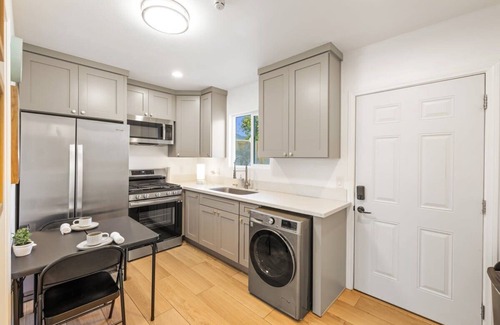 Ontario House | @Marbella Lane - Serenity Escape Haven 2BR