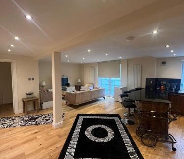 City of Westminster Apartment | Marble Arch Apartment Near HydePark Oxford St W1H