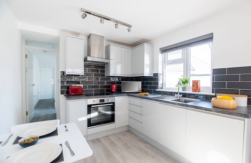 St Ives Apartment | Marcella’s Retreat – St Ives – Sleeps 2 – Parking