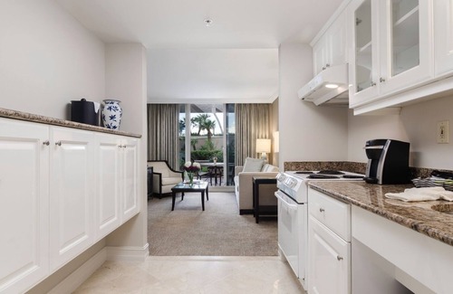 Marco Island Condo | MARCO BEACH OCEAN RESORT Suite 510, Private Terrace - Sleeps 4!