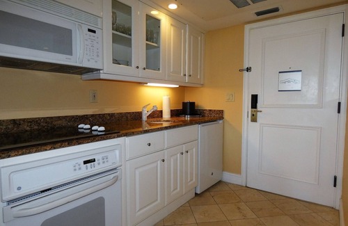 Marco Island Condo | Marco Beach Ocean Resort 610