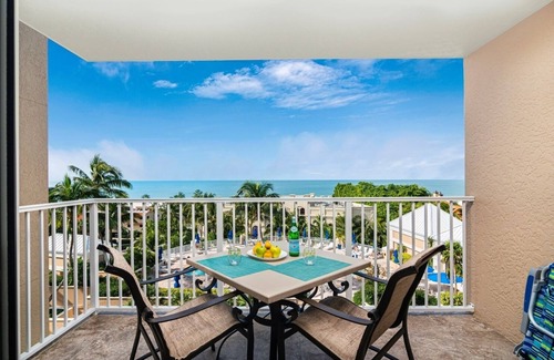 Marco Island Condo | Marco Beach Ocean Suite 910 - Remodeled with Gulf View!