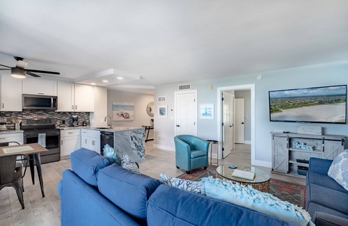 Marco Island Condo | Marco Island Riverside Retreat
