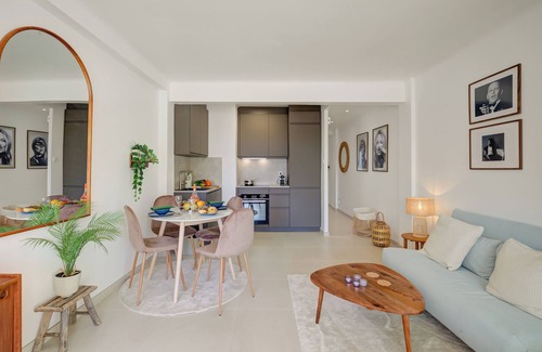 Golfe Juan Apartment | Marco Polo Port View, Golfe-Juan, France
