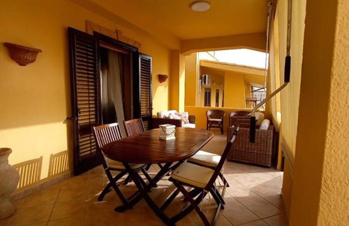Marsala House | Mare Nella