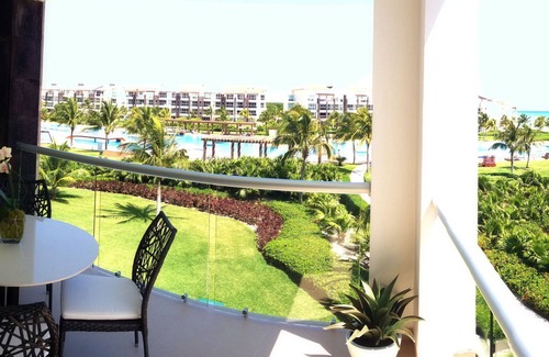 Puerto Juarez Condo | Mareazul 3BR Luxury Beach Condo - VIDEO!