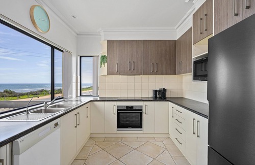 Aldinga Beach House | Mareblue Villa ~ Aldinga Beach - Panoramic views & perfect for the whole family