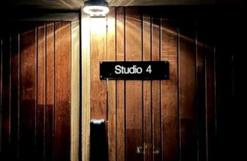 Marengo Apartment | Marengo Beach Studio 4- Pet Friendly