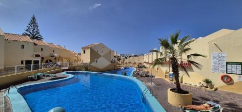 Costa Adeje Apartment | Mareverde complex whit diffuse pool and chiringuito