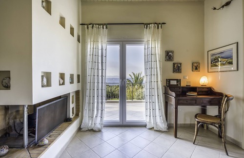 Vagia Villa | Marfaia villa by the sea.