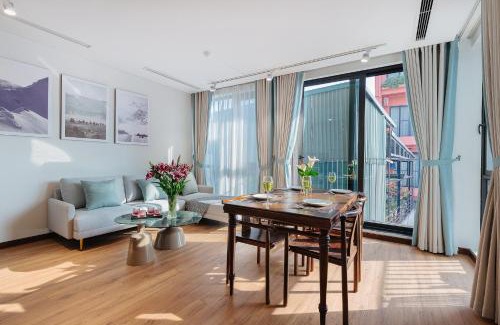 Quang An Apartment | Margaery Lakeside - 2 Bedroom Apartment with Balcony