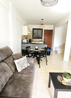 Prodromi Apartment | Margaret