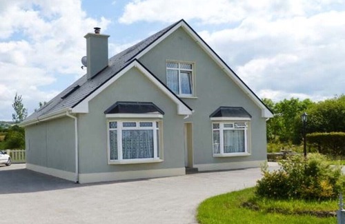 Abbeyfeale House | Margaret's detached private house, approx.. 1 mile from Abbeyfeale town center.