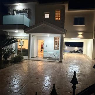 Paralimni Villa | Margarita Luxury 3 Bed & Pool