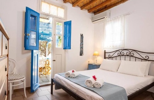 Serifos House | Margaritas Oasis